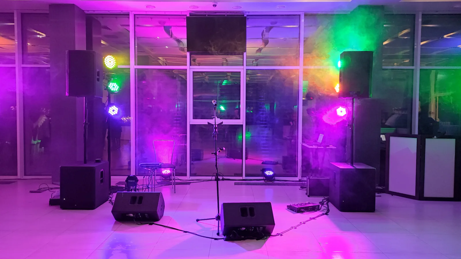 Professional sound system rental for business conferences and live events