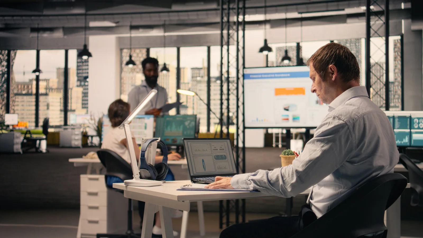 Multi-location rollout planning with technology kits, site schedules, project laptops, and logistics coordination across business locations